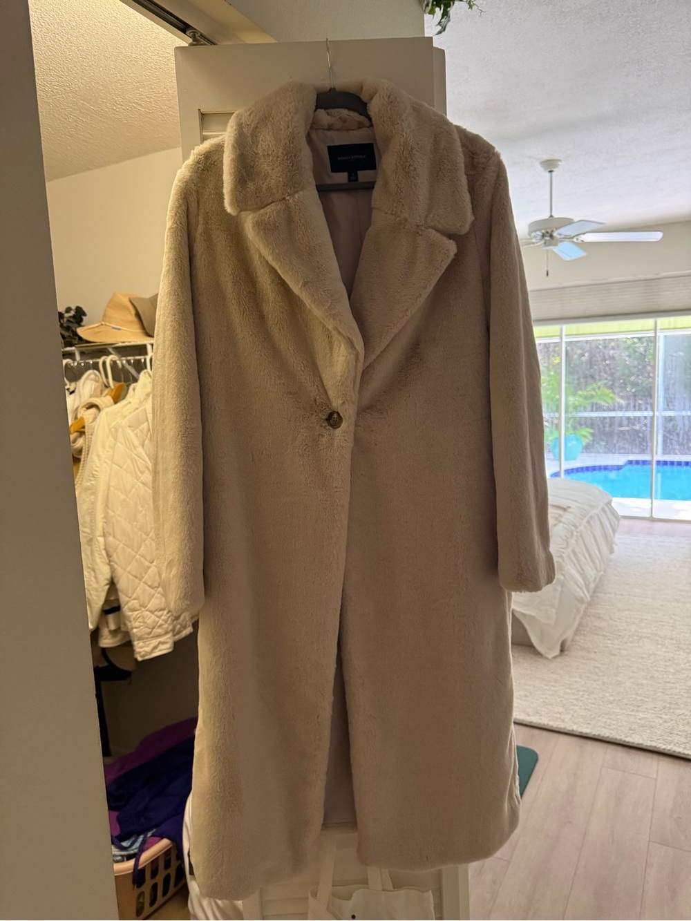 Banana Republic Cream Faux Fur Teddy Coat - worn once!